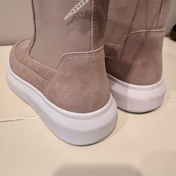 Women’s Nurture Atna Sneaker Boot - Picture 6 of 9